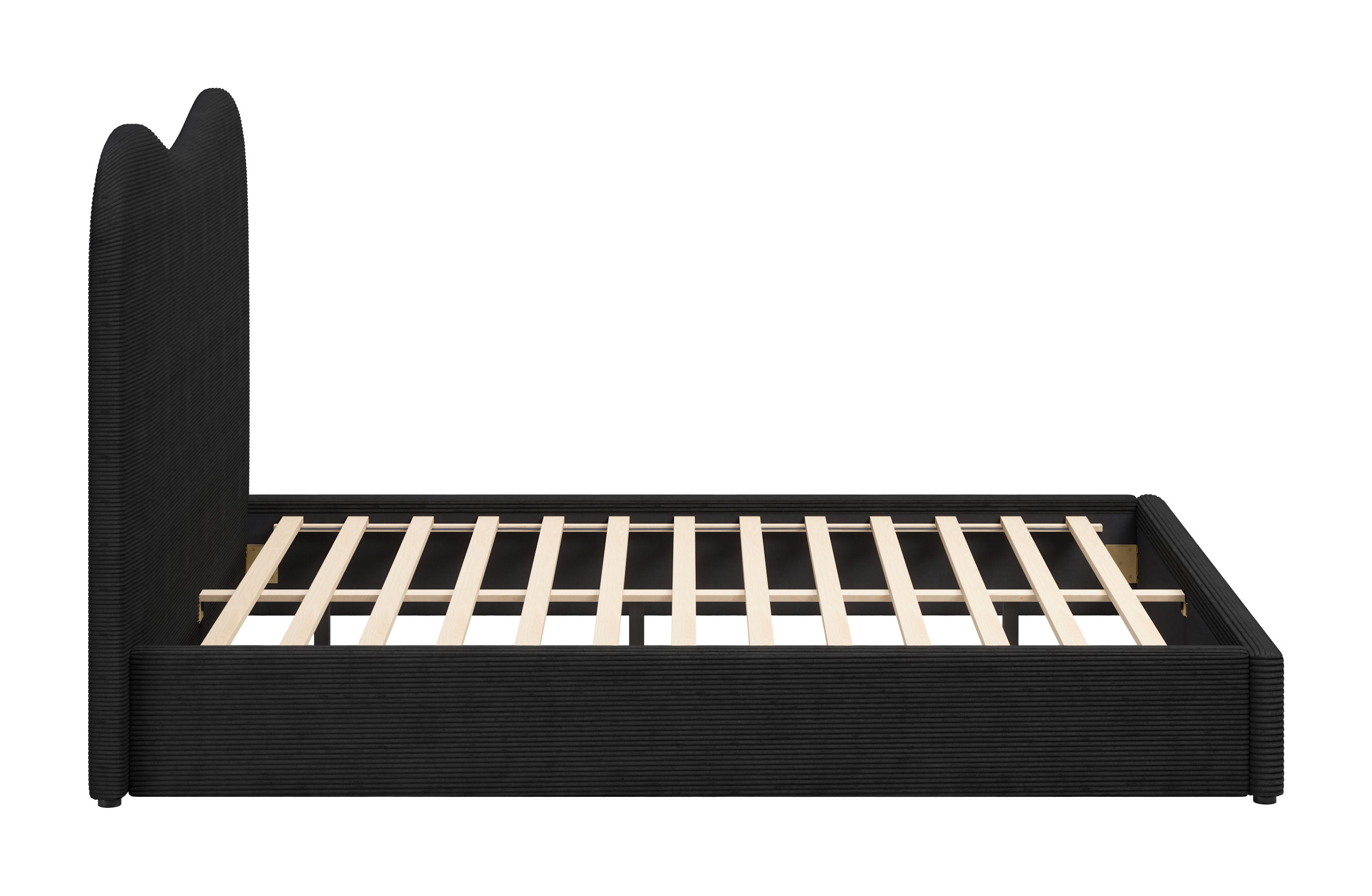 Vista lateral de cama moderna con cabecera alta en terciopelo negro y base de listones de madera