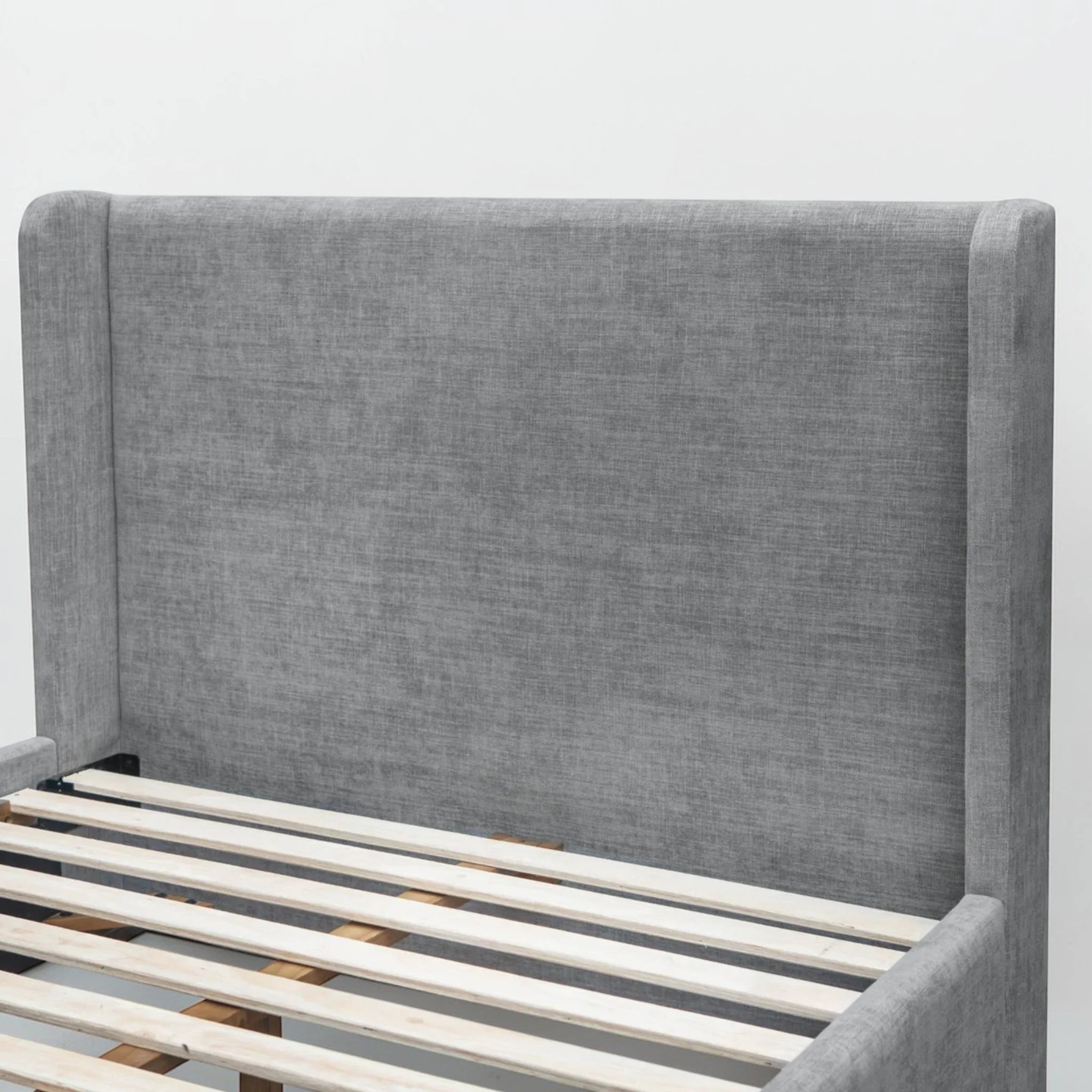 Cama Lyria